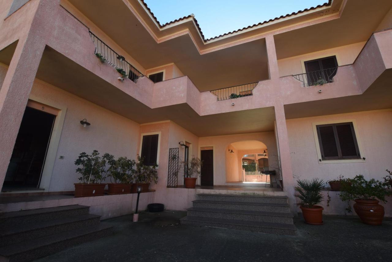 Residenza Sul Mare Aparthotel Valledoria  Exterior foto
